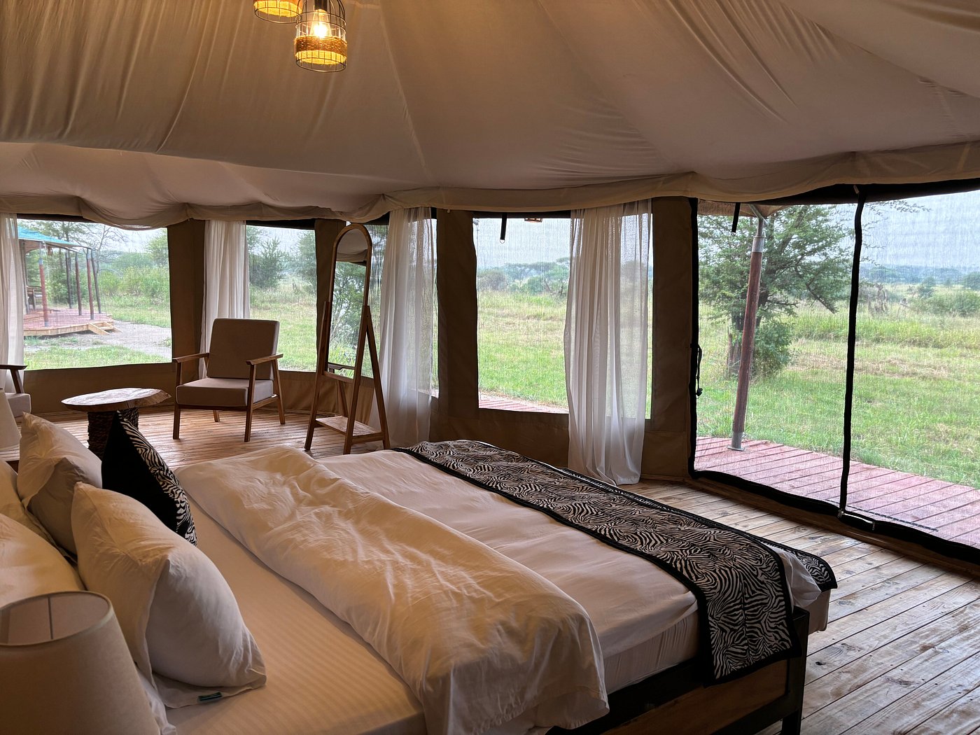 moyo tented camp serengeti